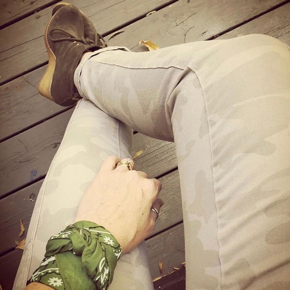 Meet your Posher, Cherie - Picture 2 of 8